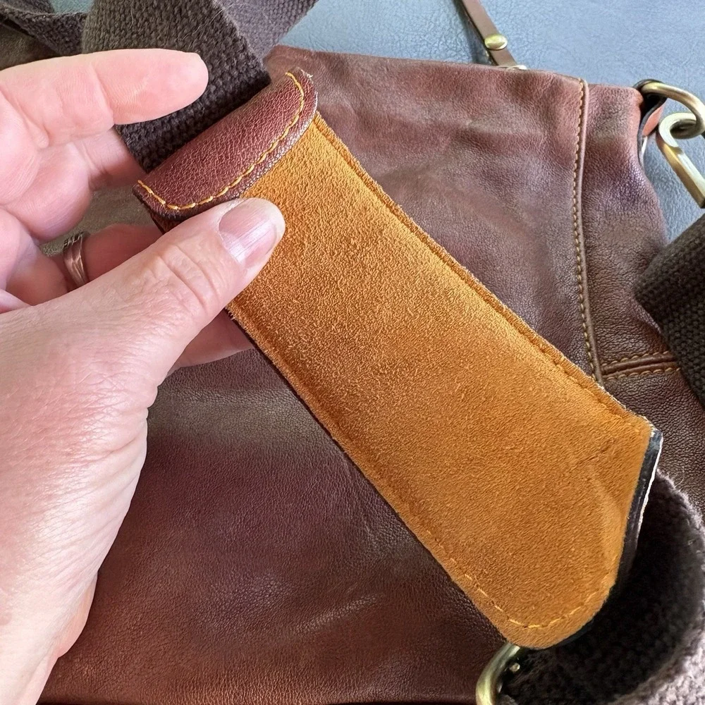Sundance Brown Leather Hobo Handbag Purse Crossbody Bag Made In Italy Distressed